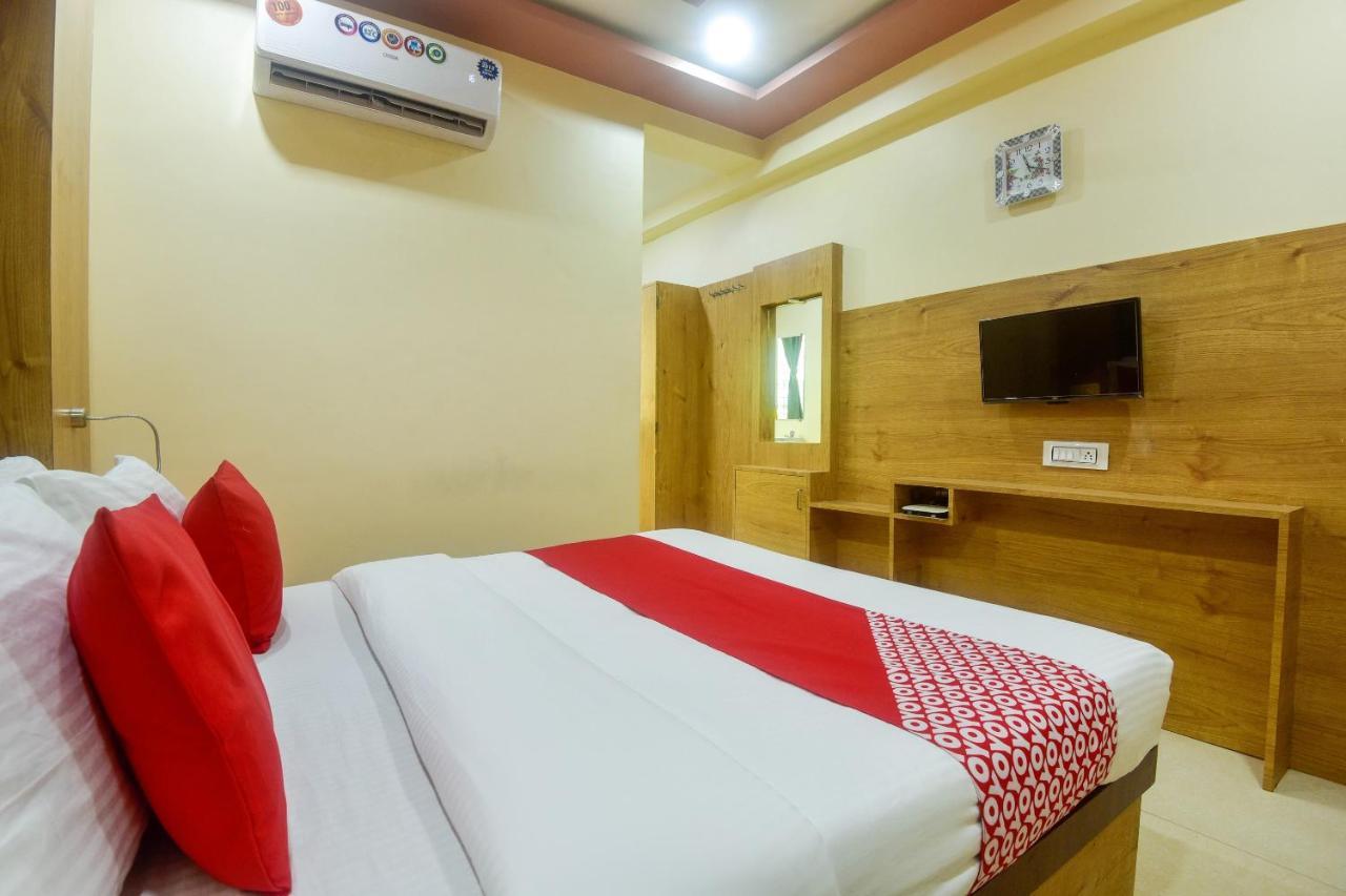 Oyo 60773 Ruchita Loadging & Boarding Hotel Mumbai Exterior photo