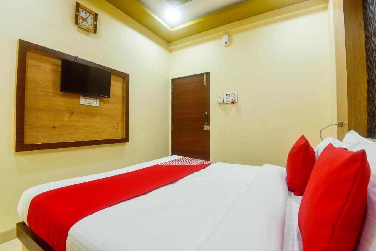 Oyo 60773 Ruchita Loadging & Boarding Hotel Mumbai Exterior photo