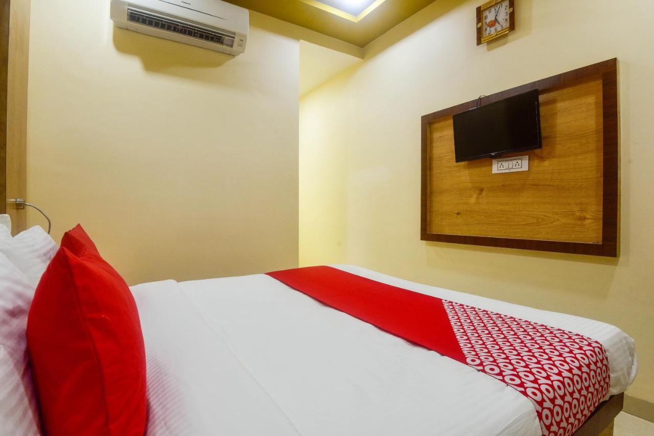 Oyo 60773 Ruchita Loadging & Boarding Hotel Mumbai Exterior photo